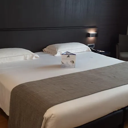Western Monza E Brianza Palace Hotel 4*